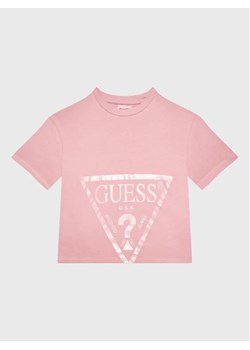 Guess T-Shirt J2BI41 K8HM0 Różowy Cropped Fit ze sklepu MODIVO w kategorii Bluzki dziewczęce - zdjęcie 168472156
