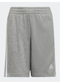 adidas Szorty sportowe Essentials 3-Stripes Shorts HF1901 Szary Regular Fit ze sklepu MODIVO w kategorii Spodenki chłopięce - zdjęcie 168479637