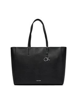 Calvin Klein Torebka Ck Must Shopper Md K60K610610 Czarny ze sklepu MODIVO w kategorii Torby Shopper bag - zdjęcie 168479735