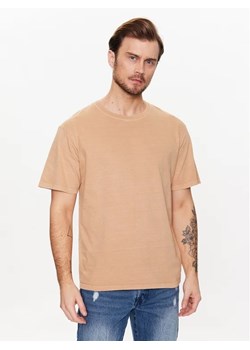 Redefined Rebel T-Shirt Zack PCV221085 Beżowy Boxy Fit ze sklepu MODIVO w kategorii T-shirty męskie - zdjęcie 168492069
