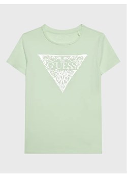 Guess T-Shirt J3GI01 K6YW3 Zielony Regular Fit ze sklepu MODIVO w kategorii Bluzki dziewczęce - zdjęcie 168505027