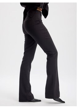 Gestuz Spodnie materiałowe 10908149 Czarny Wide Leg ze sklepu MODIVO w kategorii Spodnie damskie - zdjęcie 168506905
