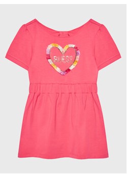 Guess Sukienka codzienna K3GK04 K6YW1 Różowy Regular Fit ze sklepu MODIVO w kategorii Sukienki dziewczęce - zdjęcie 168507715