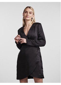 YAS Sukienka codzienna Sannie 26028276 Czarny Regular Fit ze sklepu MODIVO w kategorii Sukienki - zdjęcie 168508016