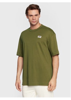 Fila T-Shirt Taipas FAM0149 Zielony Oversize ze sklepu MODIVO w kategorii T-shirty męskie - zdjęcie 168508429
