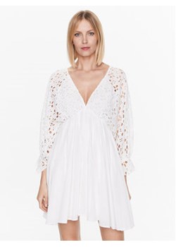 Iconique Sukienka letnia IC23 019 Biały Regular Fit ze sklepu MODIVO w kategorii Sukienki - zdjęcie 168509946