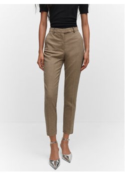 Mango Spodnie materiałowe Warm 57013804 Beżowy Skinny Fit ze sklepu MODIVO w kategorii Spodnie damskie - zdjęcie 168510316