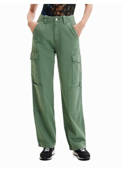 Desigual Spodnie materiałowe Sedal 23SWPN03 Zielony Regular Fit ze sklepu MODIVO w kategorii Spodnie damskie - zdjęcie 168514278