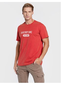 Guess T-Shirt M2YI98 K8FQ0 Czerwony Regular Fit ze sklepu MODIVO w kategorii T-shirty męskie - zdjęcie 168514456