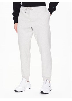 Polo Ralph Lauren Spodnie dresowe 710890705003 Szary Regular Fit ze sklepu MODIVO w kategorii Spodnie męskie - zdjęcie 168516036