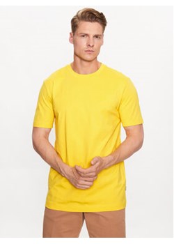 Boss T-Shirt Thompson 01 50468347 Żółty Regular Fit ze sklepu MODIVO w kategorii T-shirty męskie - zdjęcie 168516786