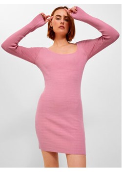 JJXX Sukienka dzianinowa 12243111 Różowy Tight Fit ze sklepu MODIVO w kategorii Sukienki - zdjęcie 168519935
