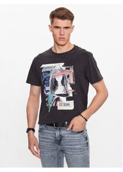 Guess T-Shirt M3YI38 K8FQ4 Czarny Regular Fit ze sklepu MODIVO w kategorii T-shirty męskie - zdjęcie 168521399