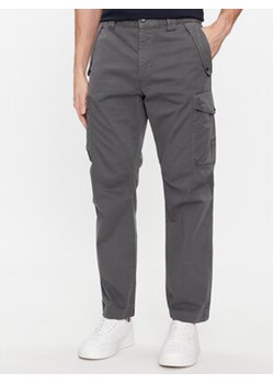 Boss Spodnie materiałowe Sista-Cargo-1 50509100 Szary Relaxed Fit ze sklepu MODIVO w kategorii Spodnie męskie - zdjęcie 168522635