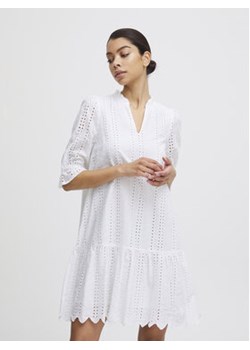 b.young Sukienka codzienna 20809987 Biały Regular Fit ze sklepu MODIVO w kategorii Sukienki - zdjęcie 168523288