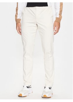 Boss Chinosy Kaito1 50487966 Biały Slim Fit ze sklepu MODIVO w kategorii Spodnie męskie - zdjęcie 168524848