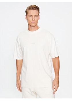 New Balance T-Shirt Athletics Linear T-Shirt MT33560 Beżowy Regular Fit ze sklepu MODIVO w kategorii T-shirty męskie - zdjęcie 168525115
