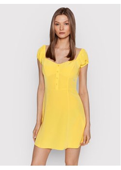 Calvin Klein Jeans Sukienka codzienna J20J218848 Żółty Regular Fit ze sklepu MODIVO w kategorii Sukienki - zdjęcie 168526625
