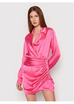 Please Sukienka koktajlowa A1EEQU9000 Różowy Regular Fit ze sklepu MODIVO w kategorii Sukienki - zdjęcie 168528429