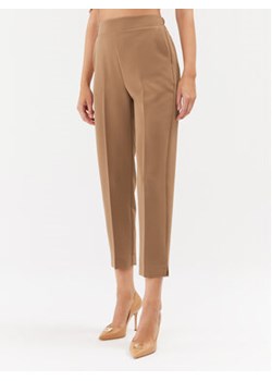 Maryley Spodnie materiałowe 23IB616/41AL Brązowy Regular Fit ze sklepu MODIVO w kategorii Spodnie damskie - zdjęcie 168529559
