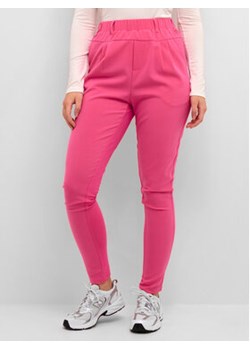 Kaffe Spodnie materiałowe Jillian 501021 Różowy Regular Fit ze sklepu MODIVO w kategorii Spodnie damskie - zdjęcie 168529718