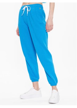 Polo Ralph Lauren Spodnie dresowe 211891560007 Niebieski Regular Fit ze sklepu MODIVO w kategorii Spodnie damskie - zdjęcie 168533649
