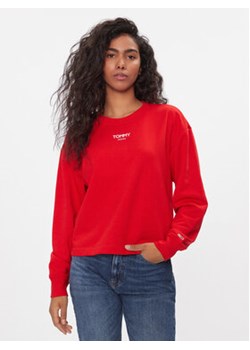 Tommy Jeans Bluza Ess Logo DW0DW16393 Czerwony Cropped Fit ze sklepu MODIVO w kategorii Bluzy damskie - zdjęcie 168535359
