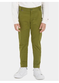 Tommy Hilfiger Spodnie materiałowe KB0KB08609 Zielony Slim Fit ze sklepu MODIVO w kategorii Spodnie chłopięce - zdjęcie 168535819