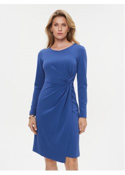 Rinascimento Sukienka koktajlowa CFC0115578003 Niebieski Regular Fit ze sklepu MODIVO w kategorii Sukienki - zdjęcie 168536895
