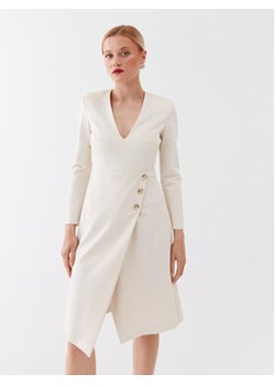 Pinko Sukienka codzienna Angolare 100943 A0HM Biały Regular Fit ze sklepu MODIVO w kategorii Sukienki - zdjęcie 168537595