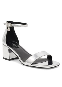 Nine West Sandały ERMINA FF-2308 Srebrny ze sklepu MODIVO w kategorii Sandały damskie - zdjęcie 168538628