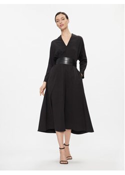 Imperial Sukienka codzienna AAFZGEU Czarny Relaxed Fit ze sklepu MODIVO w kategorii Sukienki - zdjęcie 168539899