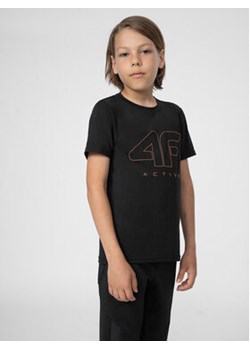 4F T-Shirt 4FJSS23TFTSM166 Czarny Regular Fit ze sklepu MODIVO w kategorii T-shirty chłopięce - zdjęcie 168541095