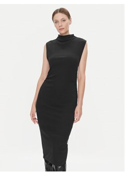 Calvin Klein Jeans Sukienka codzienna J20J221396 Czarny Slim Fit ze sklepu MODIVO w kategorii Sukienki - zdjęcie 168542789