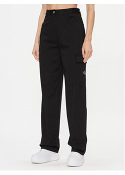 Calvin Klein Jeans Spodnie materiałowe Stretch Twill High Rise Straight J20J221297 Czarny Regular Fit ze sklepu MODIVO w kategorii Spodnie damskie - zdjęcie 168545135