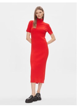 Tommy Hilfiger Sukienka dzianinowa WW0WW40986 Czerwony Slim Fit ze sklepu MODIVO w kategorii Sukienki - zdjęcie 168548289