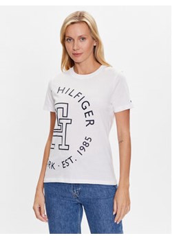 Tommy Hilfiger T-Shirt Exploded WW0WW40051 Biały Regular Fit ze sklepu MODIVO w kategorii Bluzki damskie - zdjęcie 168549028