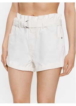 Glamorous Szorty jeansowe CK6957 Biały Regular Fit ze sklepu MODIVO w kategorii Szorty - zdjęcie 168549187