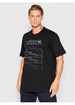 adidas T-Shirt Adventure Mountain Front HK5007 Czarny Relaxed Fit ze sklepu MODIVO w kategorii T-shirty męskie - zdjęcie 168551505