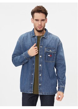 Tommy Jeans Koszula jeansowa Classic DM0DM16598 Granatowy Overshirt Fit ze sklepu MODIVO w kategorii Koszule męskie - zdjęcie 168552067