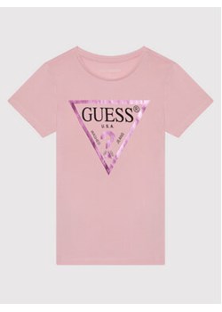 Guess T-Shirt J73I56 K8HM0 Różowy Regular Fit ze sklepu MODIVO w kategorii Bluzki dziewczęce - zdjęcie 168552178