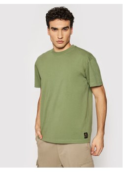 Deus Ex Machina T-Shirt Plain Military DMP201810 Zielony Boxy Fit ze sklepu MODIVO w kategorii T-shirty męskie - zdjęcie 168556286
