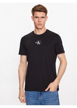 Calvin Klein Jeans T-Shirt J30J323483 Czarny Regular Fit ze sklepu MODIVO w kategorii T-shirty męskie - zdjęcie 168556977