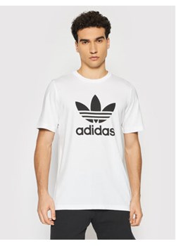 adidas T-Shirt adicolor Classics Trefoil H06644 Biały Regular Fit ze sklepu MODIVO w kategorii T-shirty męskie - zdjęcie 168558508