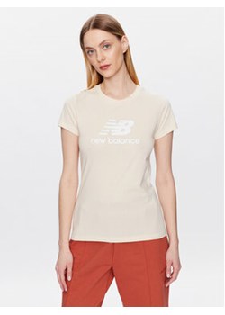 New Balance T-Shirt Essentials Stacked Logo WT31546 Beżowy Athletic Fit ze sklepu MODIVO w kategorii Bluzki damskie - zdjęcie 168559179