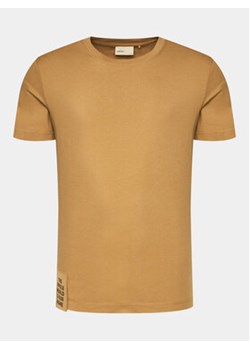 Outhorn T-Shirt OTHAW23TTSHM0937 Złoty Regular Fit ze sklepu MODIVO w kategorii T-shirty męskie - zdjęcie 168559715