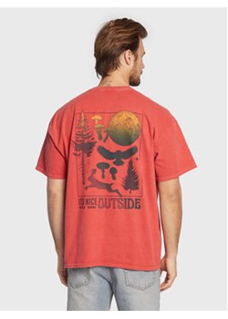 BDG Urban Outfitters T-Shirt 75326470 Czerwony Regular Fit ze sklepu MODIVO w kategorii T-shirty męskie - zdjęcie 168560086