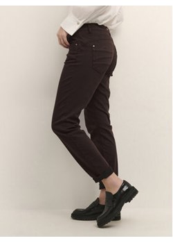 Cream Spodnie materiałowe Lotte Plain Twill 10606565 Brązowy Regular Fit ze sklepu MODIVO w kategorii Spodnie damskie - zdjęcie 168560997