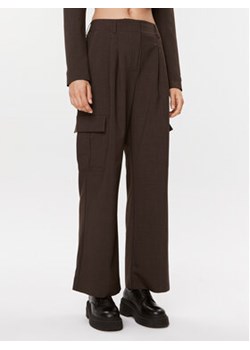 Herskind Spodnie materiałowe Louise 4905519 Brązowy Relaxed Fit ze sklepu MODIVO w kategorii Spodnie damskie - zdjęcie 168563075