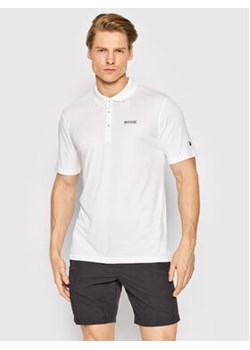 Regatta Polo Maverik V RMT221 Biały Regular Fit ze sklepu MODIVO w kategorii T-shirty męskie - zdjęcie 168563775